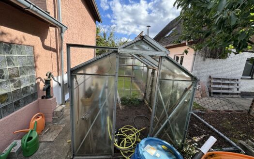 Charmantes Einfamilienhaus mit großem Garten